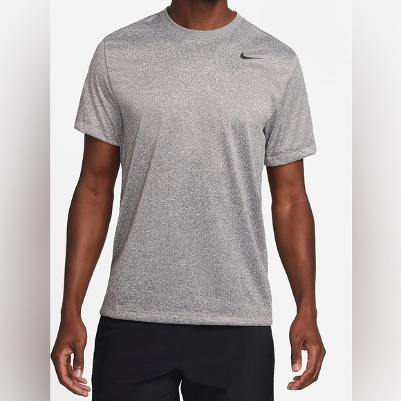 Nike Dri-FIT Legend  Training Tshirt - Picture 1 of 2